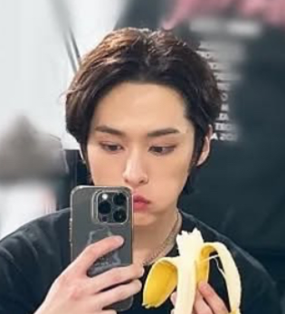 Lee Minho- •forgive me?•