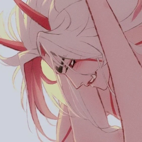 +.~, I T T O (fem!)