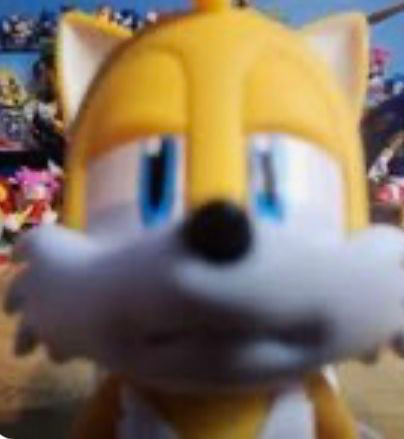 Who wanna be tails and sonic with me?