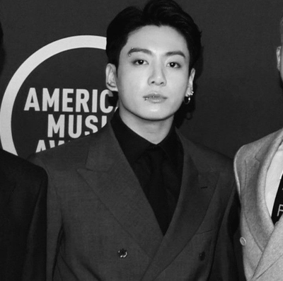 VELVET CHAINS  —  JEON JUNGKOOK.