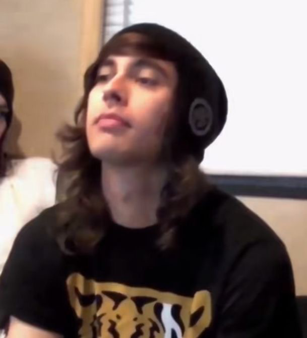 🎸 ݁ ˖ִ ࣪  Vic Fuentes