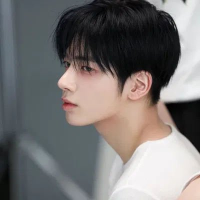 ⋆ ̊🗝️  taehyun