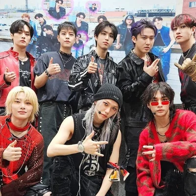 Stray Kids