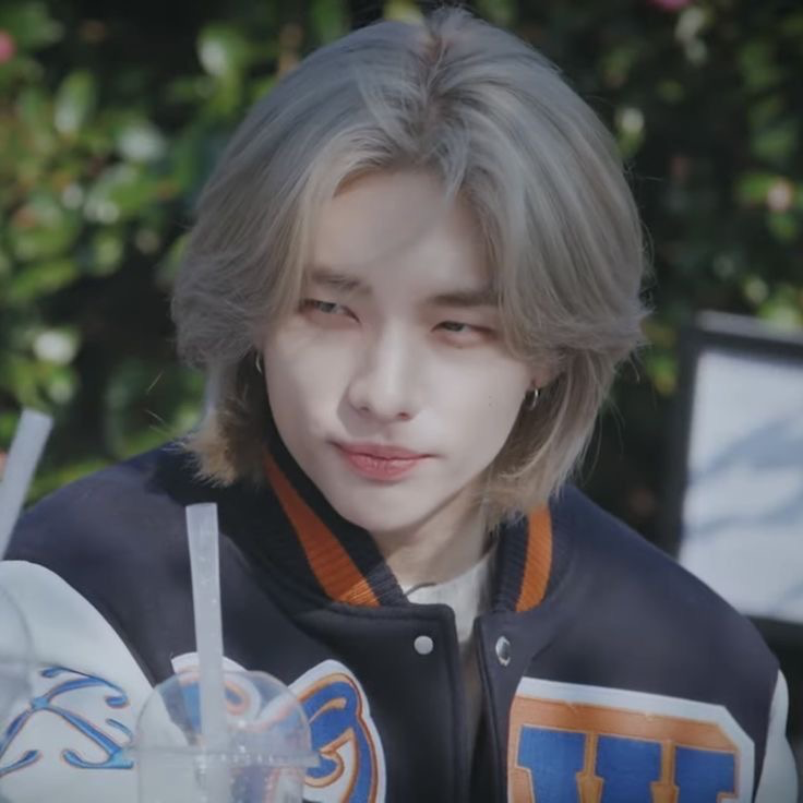 Hwang Hyunjin