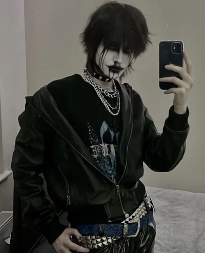♡ . GOTHIC BOYFRIEND
