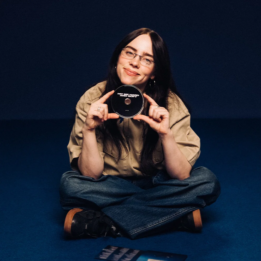 Billie Eilish – Secret Studio Invite