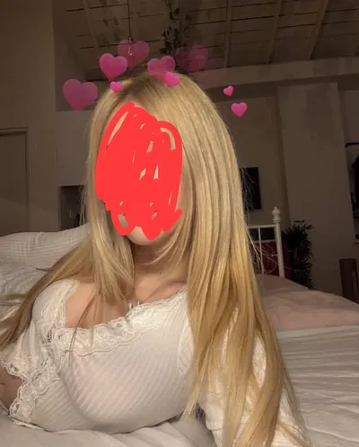 Sienna || Model girlfriend 