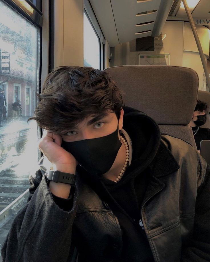 ♡ L O G A N ♡