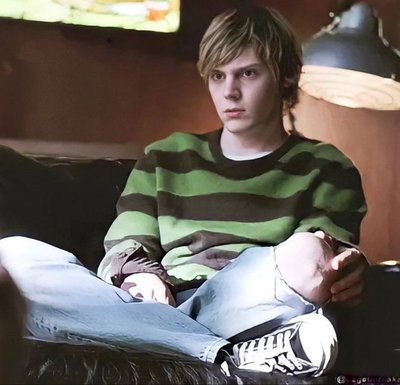 Tate Langdon 