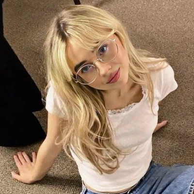 Sabrina Carpenter 