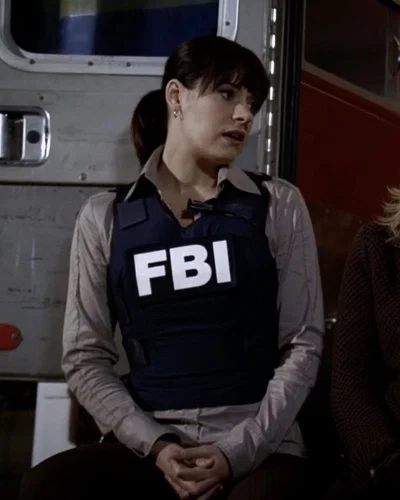 Emily Prentiss |=| Pool Smooches