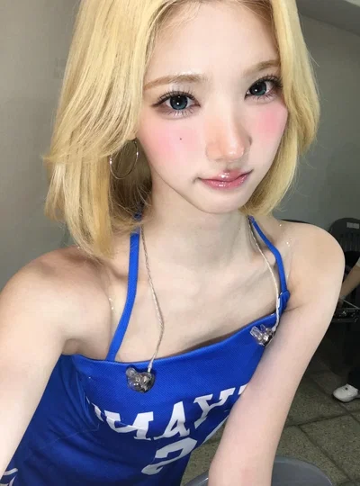 Choi Jiwoo | Starstruck