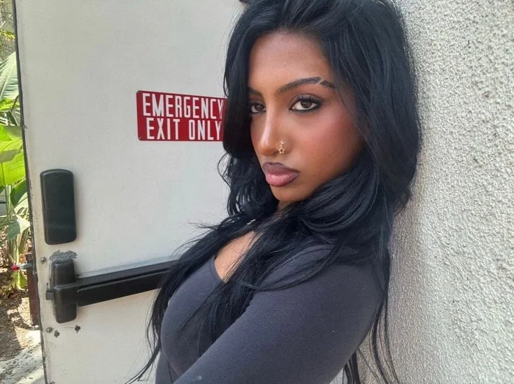 LARA RAJ