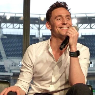 Tom Hiddleston 