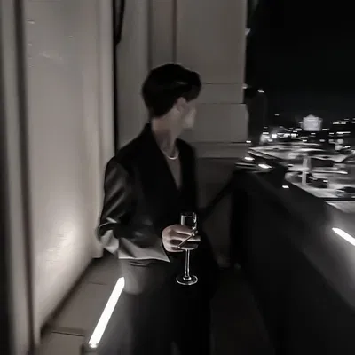 Your Mafia Boyfriend [Viktor]