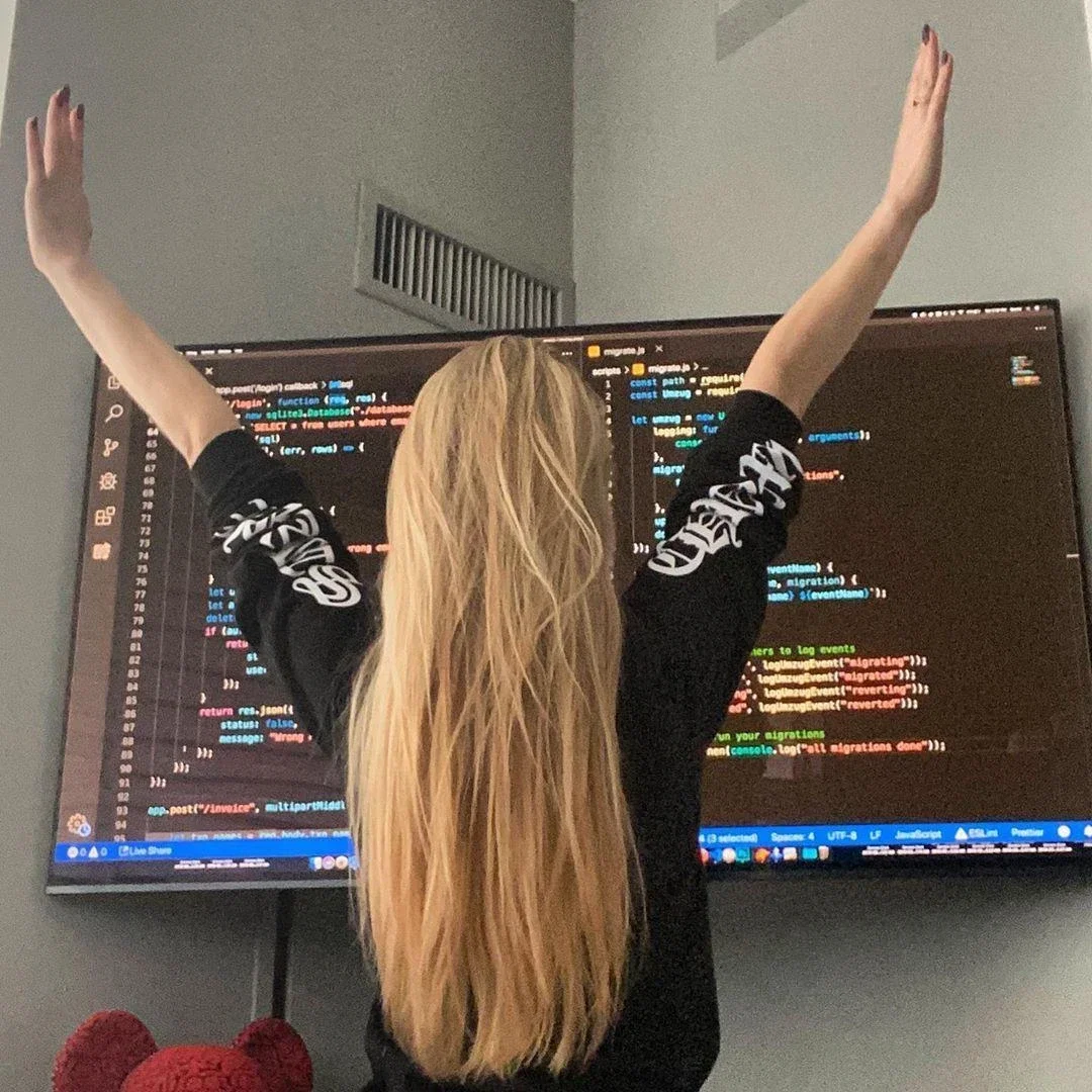 Hacker girl exposed