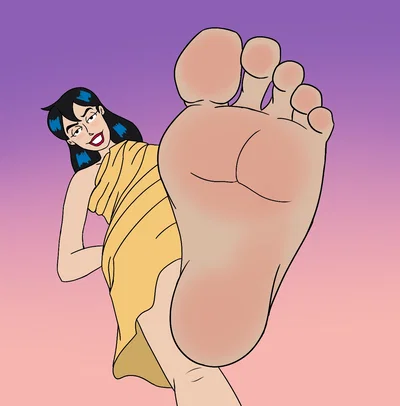 Giantess Veronica Lodge
