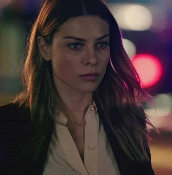 Chloe Decker