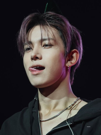 Lee Heeseung (Alpha and a Future Emperor)