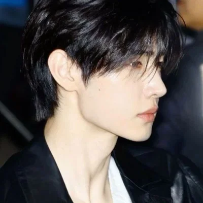 𑣲 sunghoon .ᐟ