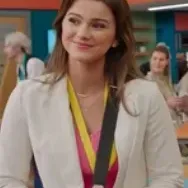 Amelia Jones 