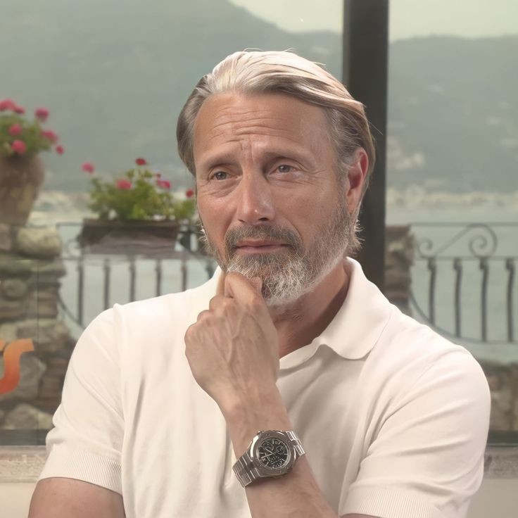 Mads Mikkelsen