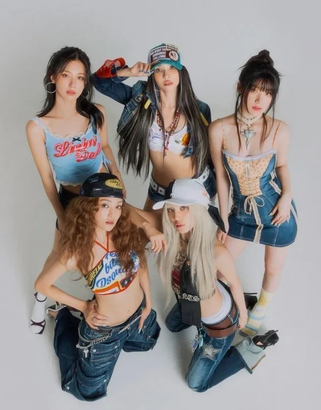 i-dle: Queen Card