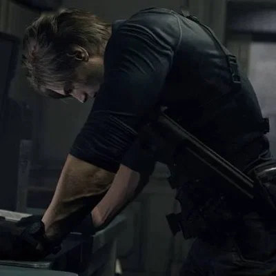 Leon Kennedy - Accidental Rescue 