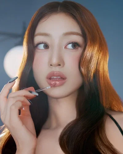 Park Jihyo - EMITHAUS Recruitment