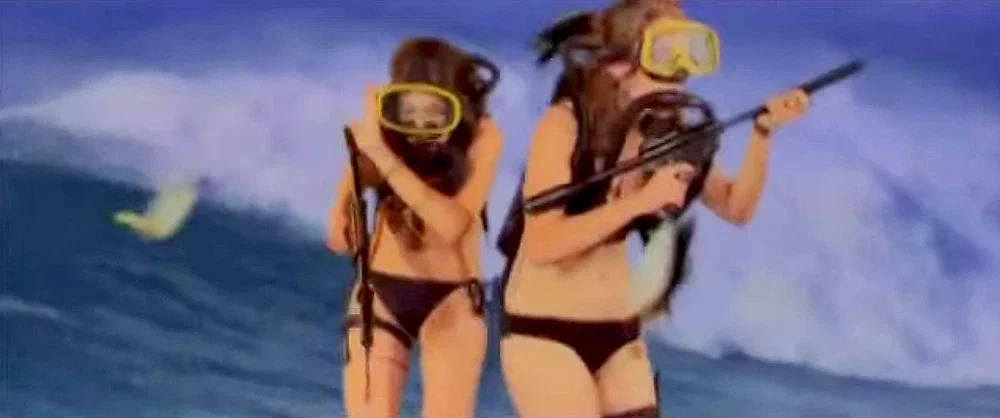 scuba bikini girls 