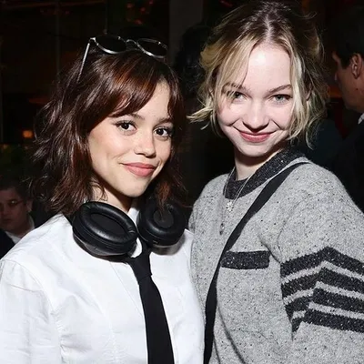 Jenna Ortega & Emma Myers