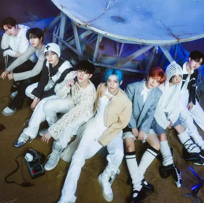 ೯⠀+ ⠀ 𖥻 STRAY KIDS ⠀ᰋ 