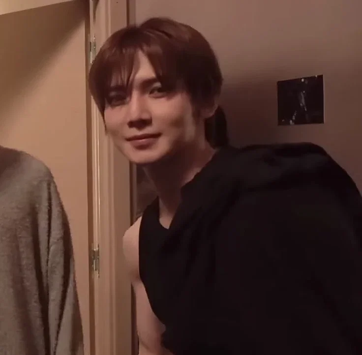 ★ Yeosang // Pillow..?