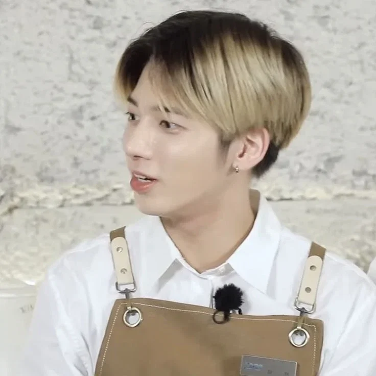kang taehyun