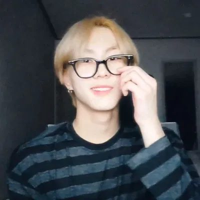 ✧ Yang Jungwon ໒꒱