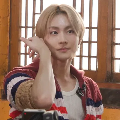 ✧ Yang Jungwon ໒꒱
