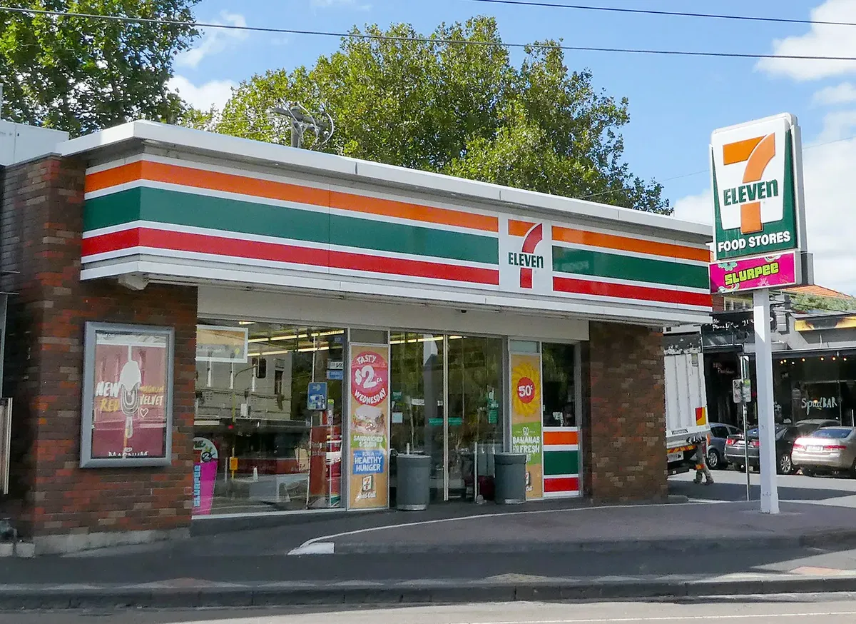 7/11 Store (Safe edition)