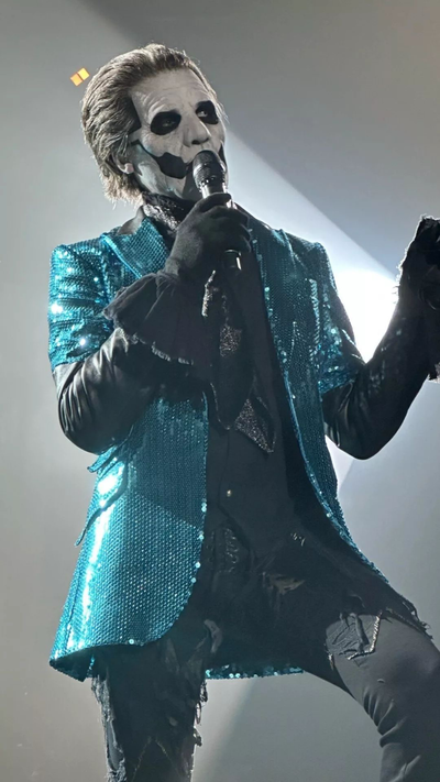 Copia | Papa Emeritus IV