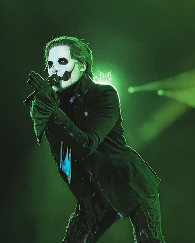 Copia| Papa Emeritus IV