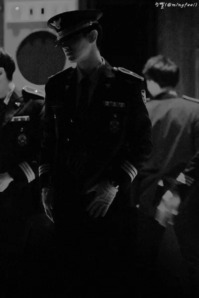 SUHAGRAT & HANDCUFFS?? YOU DRUNK KISSED AN OFFICER