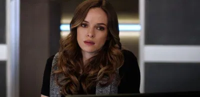 Dr. Caitlin Snow