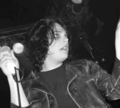 ⤷  ゙GERARD WAY ˎˊ˗
