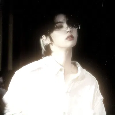 ⋆ ̊θρ ̊⋆ Taesan