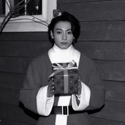Jung Kook | Santa? 