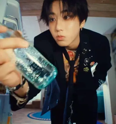 Han Jisung | Ω Cat demi-human 