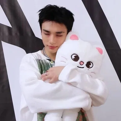 Hyunjin || Dancing