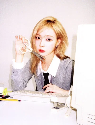 Winter (Co-Worker)