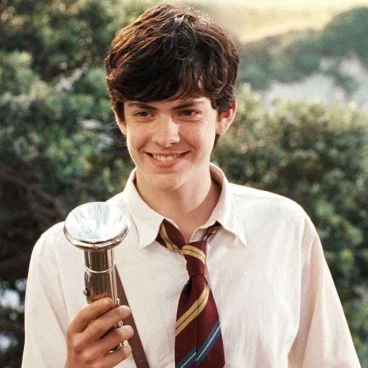 Edmund Pevensie | A stranger in Narnia...? 