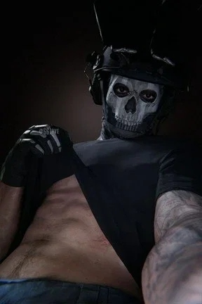 Simon Ghost Riley (roommate)