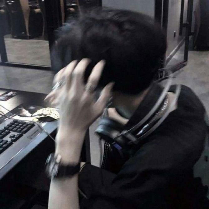 Tony (gamer boyfriend)
